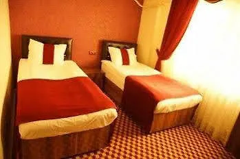 Meta Hotel 2*
